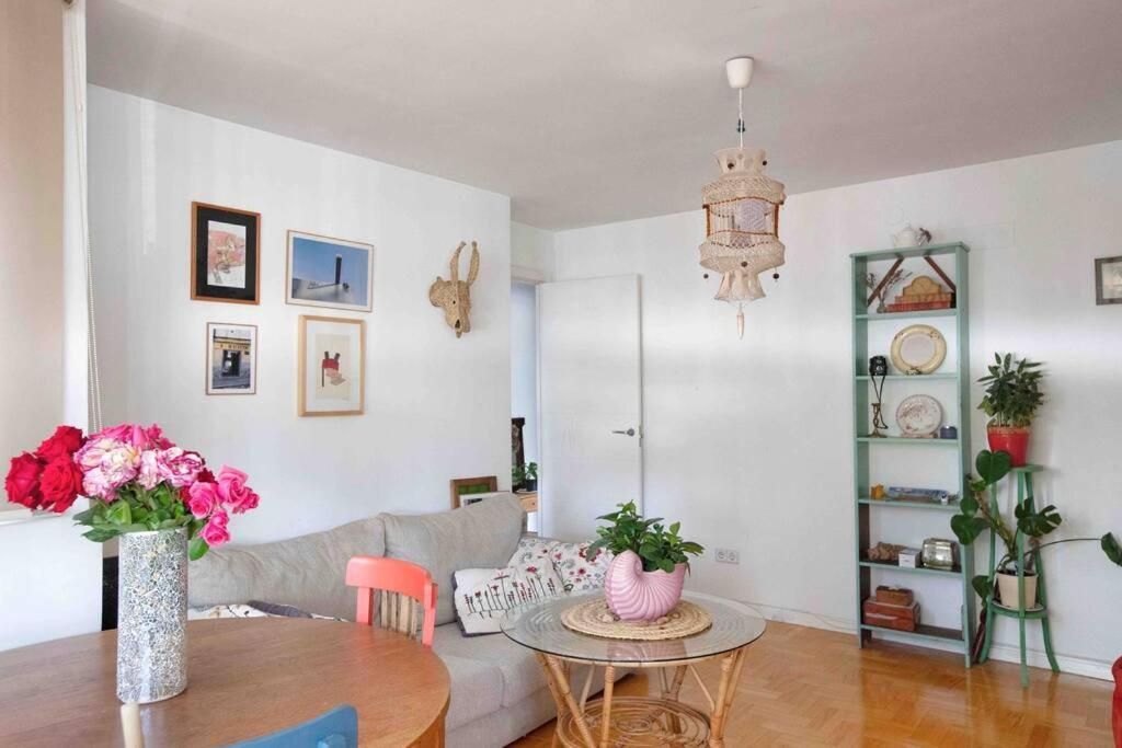 Piso Centrico, Bonito, Acogedor, Aire Acondicionado Y Piscina Enfrente De Casa Madryt Zewnętrze zdjęcie