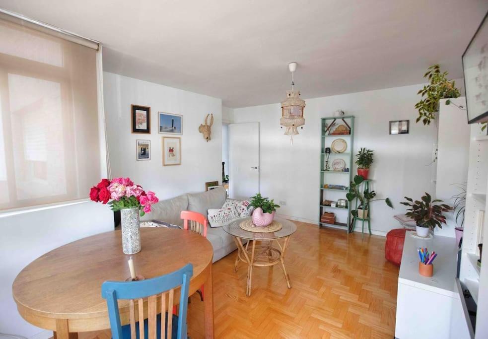 Piso Centrico, Bonito, Acogedor, Aire Acondicionado Y Piscina Enfrente De Casa Madryt Zewnętrze zdjęcie