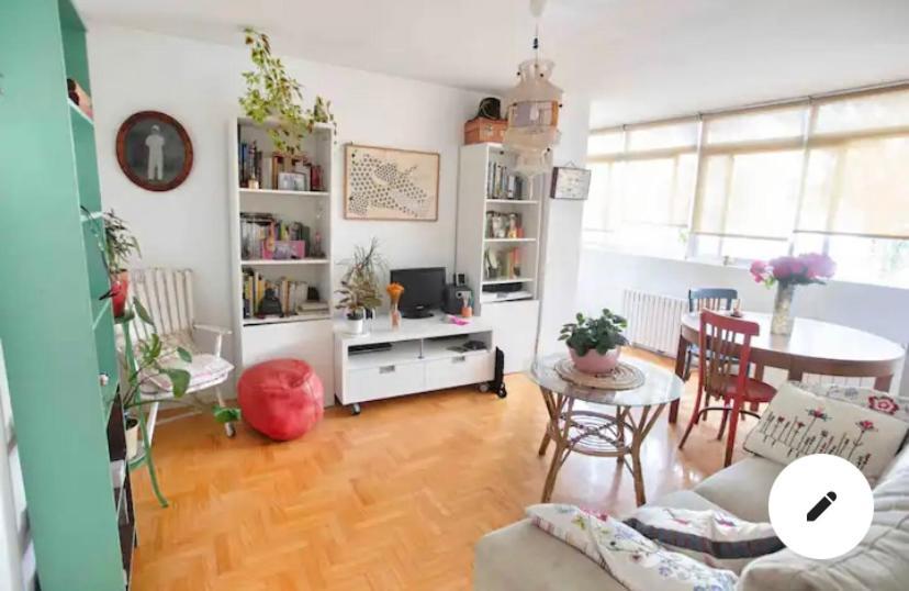 Piso Centrico, Bonito, Acogedor, Aire Acondicionado Y Piscina Enfrente De Casa Madryt Zewnętrze zdjęcie